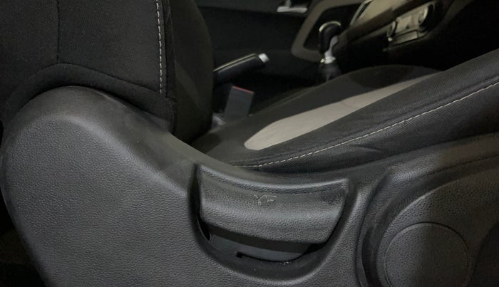 2019 Hyundai Creta SX 1.6 PETROL, Petrol, Manual, 26,385 km, Driver Side Adjustment Panel