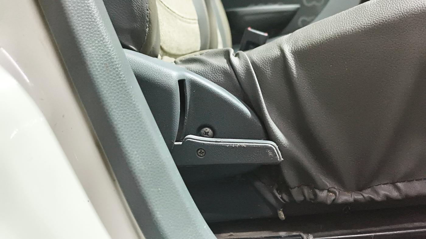 2015 Maruti Alto 800 VXI, Petrol, Manual, 48,195 km, Driver Side Adjustment Panel