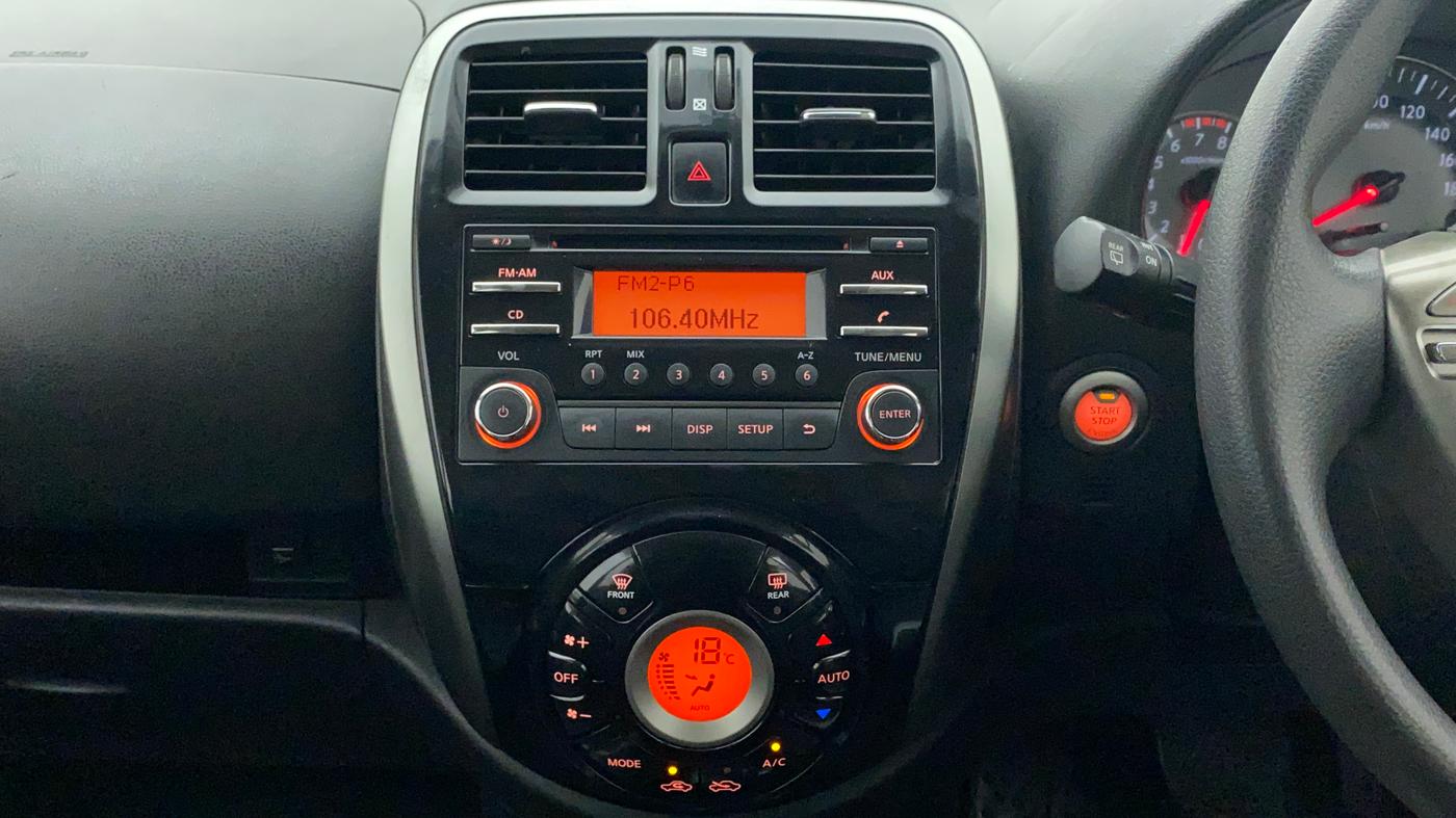 2017 Nissan Micra XV CVT, Petrol, Automatic, 57,027 km, Air Conditioner