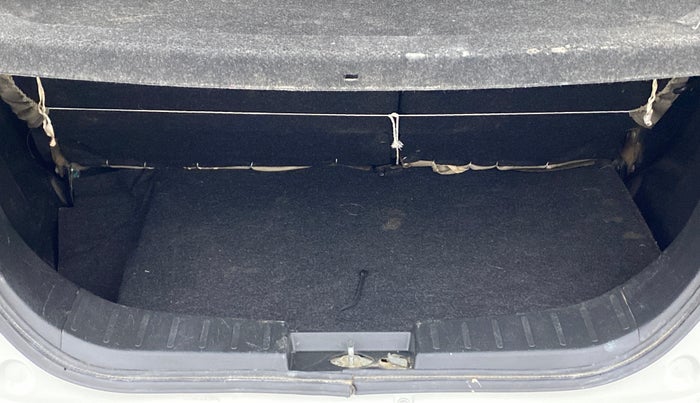 2013 Maruti Wagon R Stingray VXI, Petrol, Manual, 79,927 km, Boot Inside