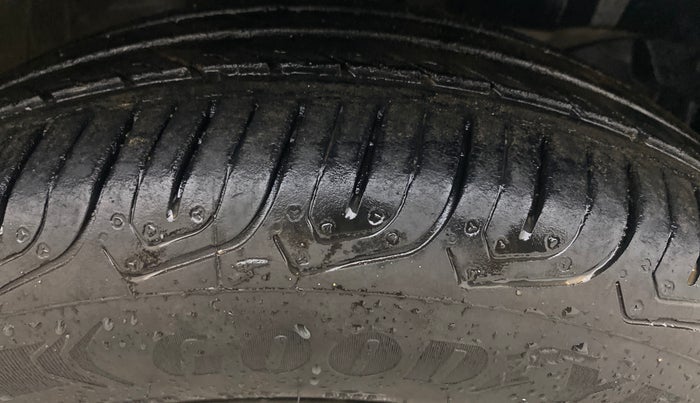 2018 Honda Amaze 1.2L I-VTEC V CVT, Petrol, Automatic, 67,667 km, Right Front Tyre Tread