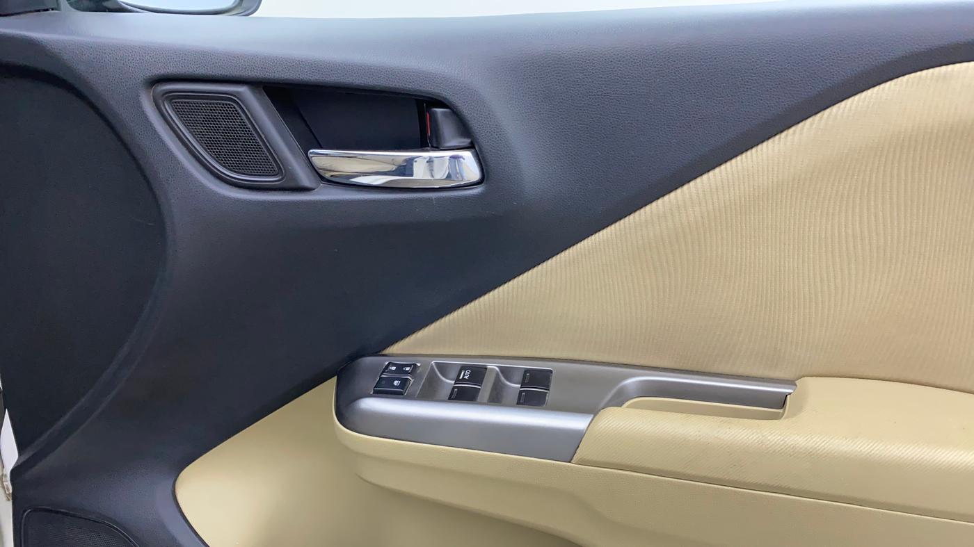 2015 Honda City 1.5L I-VTEC V MT, Petrol, Manual, 92,299 km, Driver Side Door Panels Control