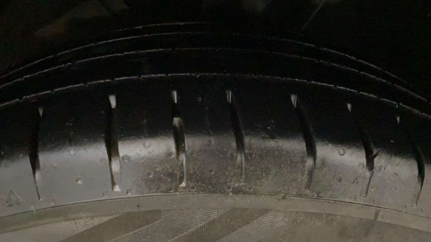2015 Maruti Baleno ZETA PETROL 1.2, Petrol, Manual, 52,682 km, Left Front Tyre Tread
