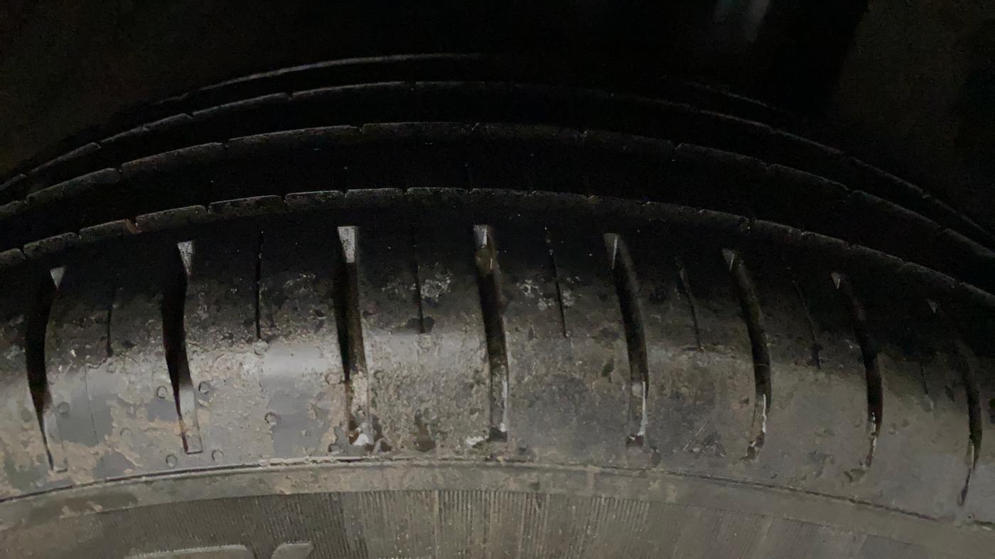 2015 Maruti Baleno ZETA PETROL 1.2, Petrol, Manual, 52,682 km, Left Rear Tyre Tread