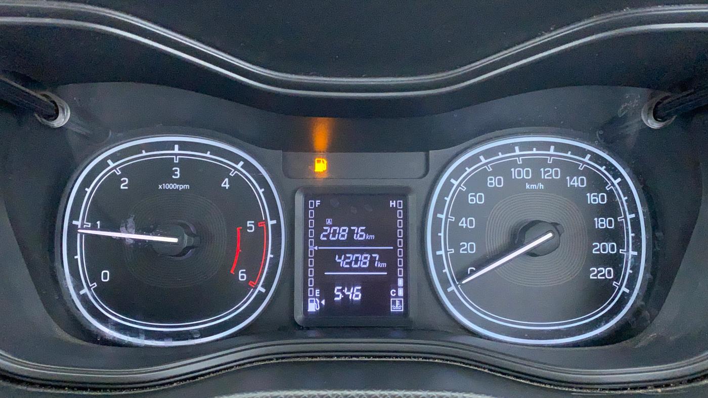 2016 Maruti Vitara Brezza VDI, Diesel, Manual, 42,216 km, Odometer Image