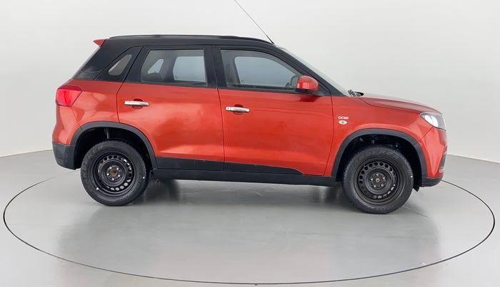 2016 Maruti Vitara Brezza VDI, Diesel, Manual, 42,216 km, Right Side View