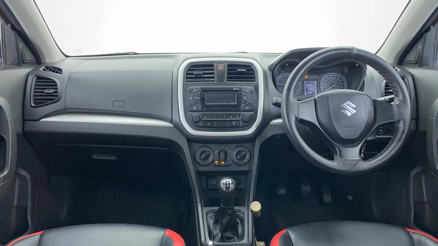 2016 Maruti Vitara Brezza VDI, Diesel, Manual, 42,216 km, Dashboard