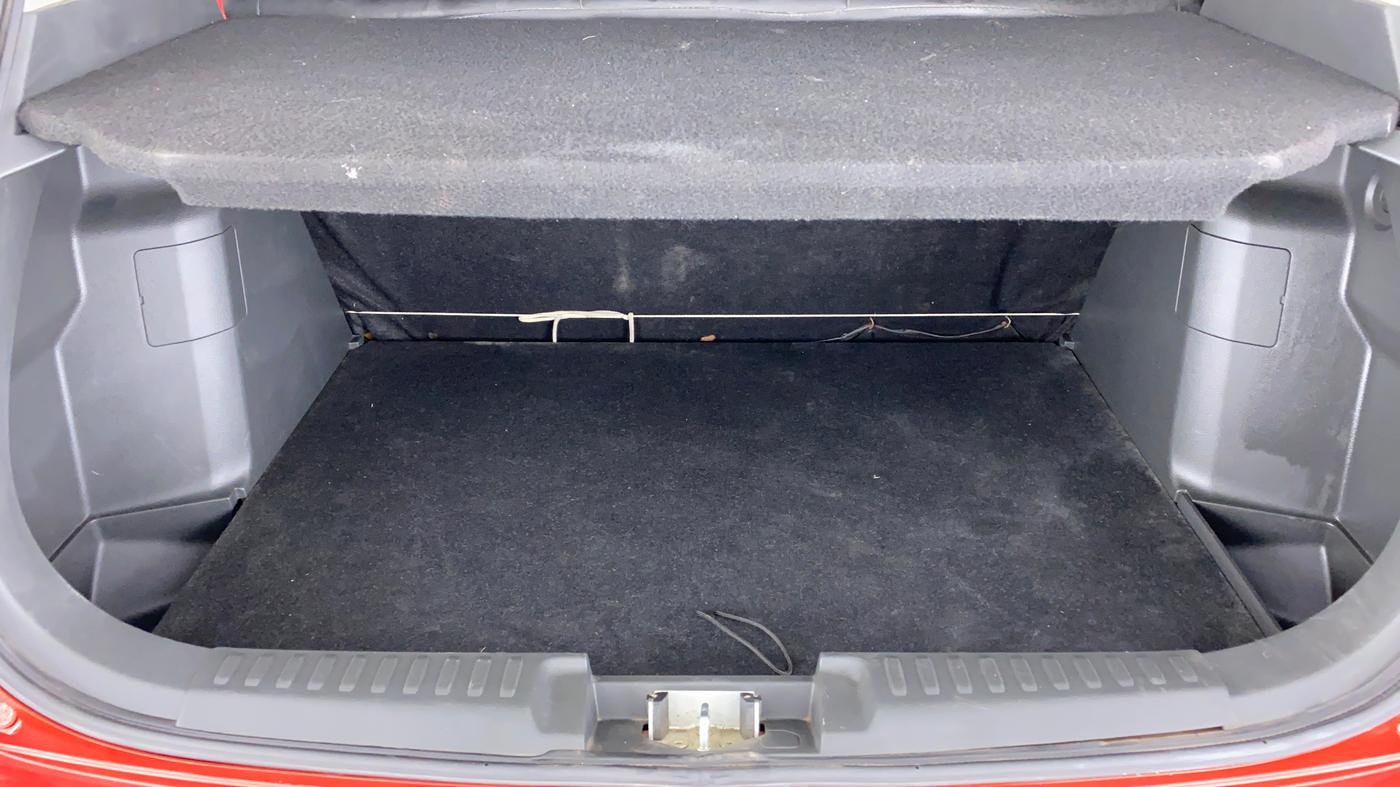 2016 Maruti Vitara Brezza VDI, Diesel, Manual, 42,216 km, Boot Inside