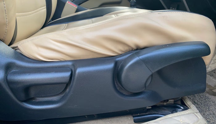 2019 Honda City 1.5L I-VTEC VX, Petrol, Manual, 42,966 km, Driver Side Adjustment Panel