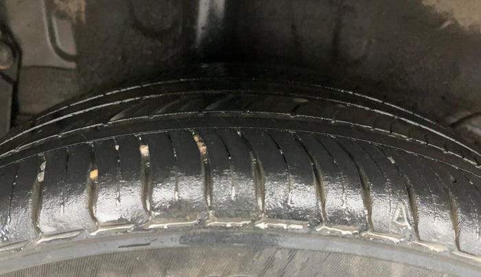 2021 Hyundai NEW I20 SPORTZ 1.2 AT, Petrol, Automatic, 37,020 km, Right Rear Tyre Tread