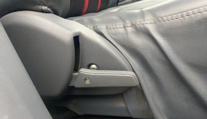 2013 Maruti Alto 800 LXI, Petrol, Manual, 19,958 km, Driver Side Adjustment Panel