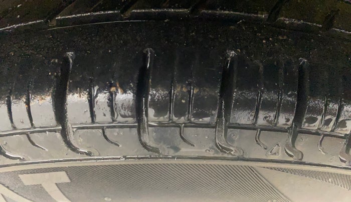 2013 Maruti Alto 800 LXI, Petrol, Manual, 19,958 km, Right Front Tyre Tread