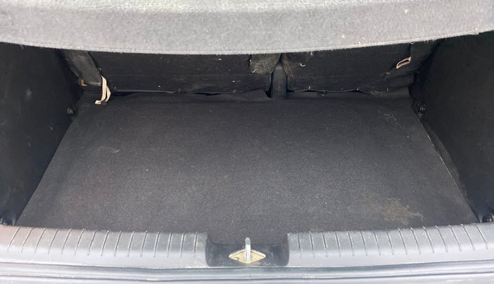 2015 Hyundai Elite i20 ASTA 1.2, Petrol, Manual, 94,059 km, Boot Inside