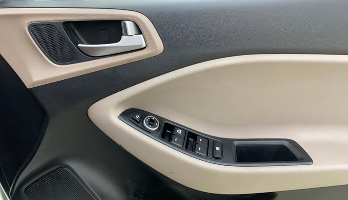 2020 Hyundai Elite i20 SPORTZ PLUS 1.2, Petrol, Manual, 53,848 km, Driver Side Door Panels Control