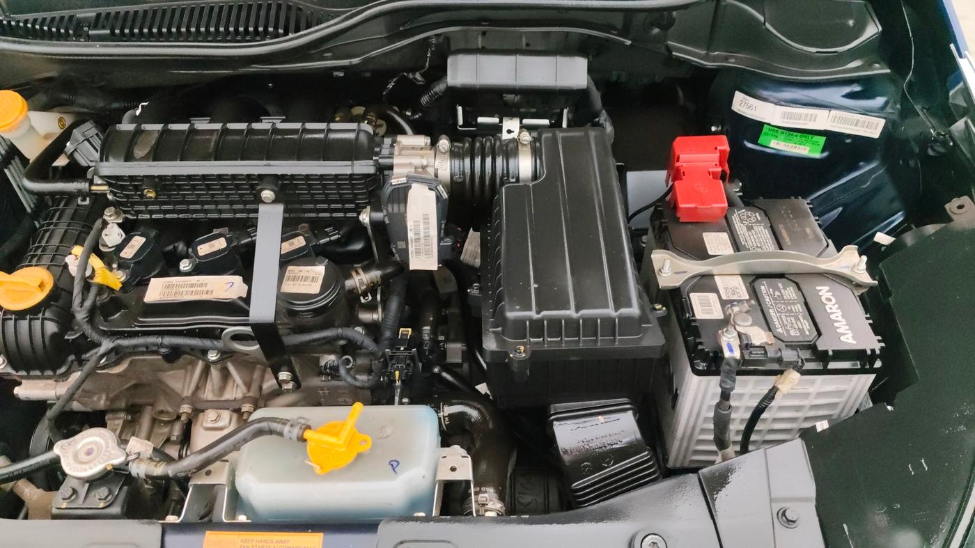 2024 Tata ALTROZ XZA + SUNROOF, Petrol, Automatic, 13,097 km, Engine View - Left