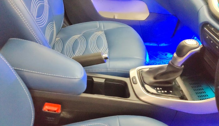 2024 Tata ALTROZ XZA + SUNROOF, Petrol, Automatic, 13,097 km, Gear Lever