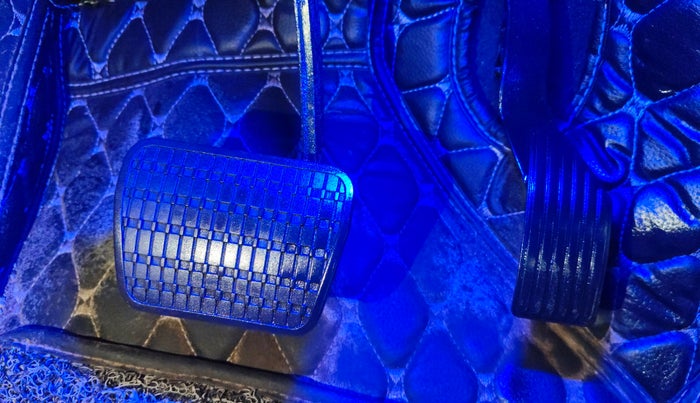 2024 Tata ALTROZ XZA + SUNROOF, Petrol, Automatic, 13,097 km, Pedals