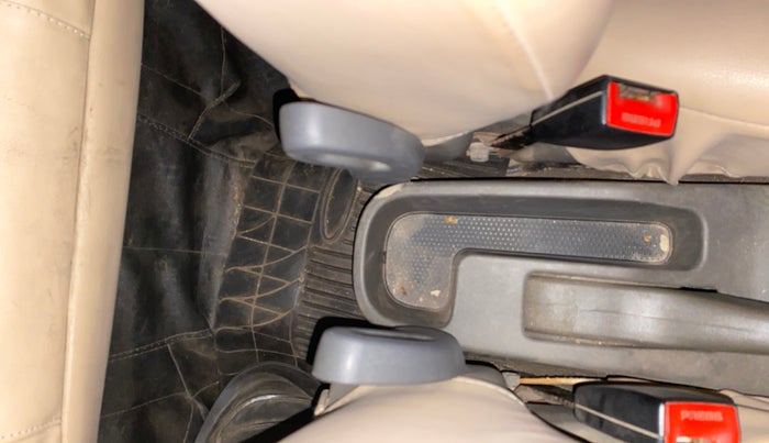 2013 Hyundai i10 MAGNA 1.2, Petrol, Manual, 74,188 km, Driver Side Adjustment Panel