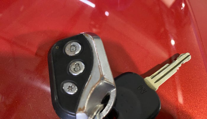 2013 Hyundai i10 MAGNA 1.2, Petrol, Manual, 74,188 km, Key Close Up