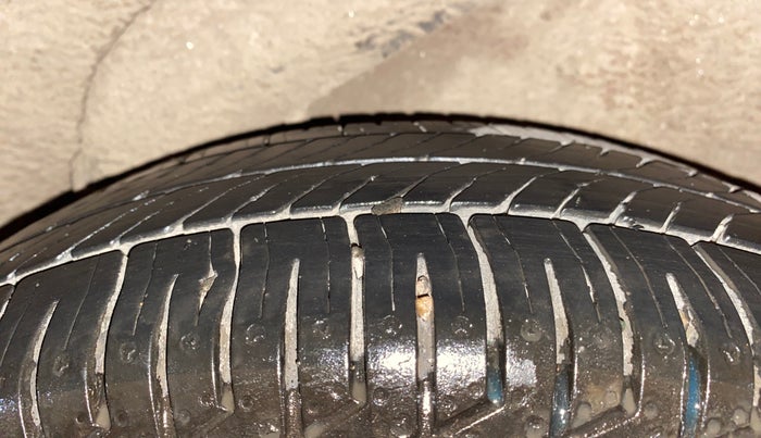 2013 Hyundai i10 MAGNA 1.2, Petrol, Manual, 74,188 km, Left Rear Tyre Tread