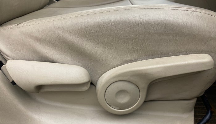 2021 Maruti Ciaz ZETA 1.5 SHVS MT PETROL, Petrol, Manual, 22,722 km, Driver Side Adjustment Panel