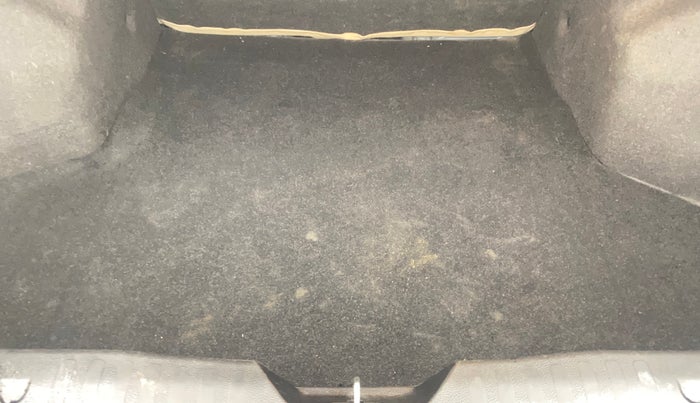 2021 Maruti Ciaz ZETA 1.5 SHVS MT PETROL, Petrol, Manual, 22,722 km, Boot Inside