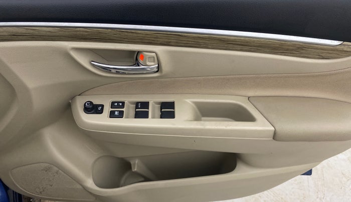 2021 Maruti Ciaz ZETA 1.5 SHVS MT PETROL, Petrol, Manual, 22,722 km, Driver Side Door Panels Control