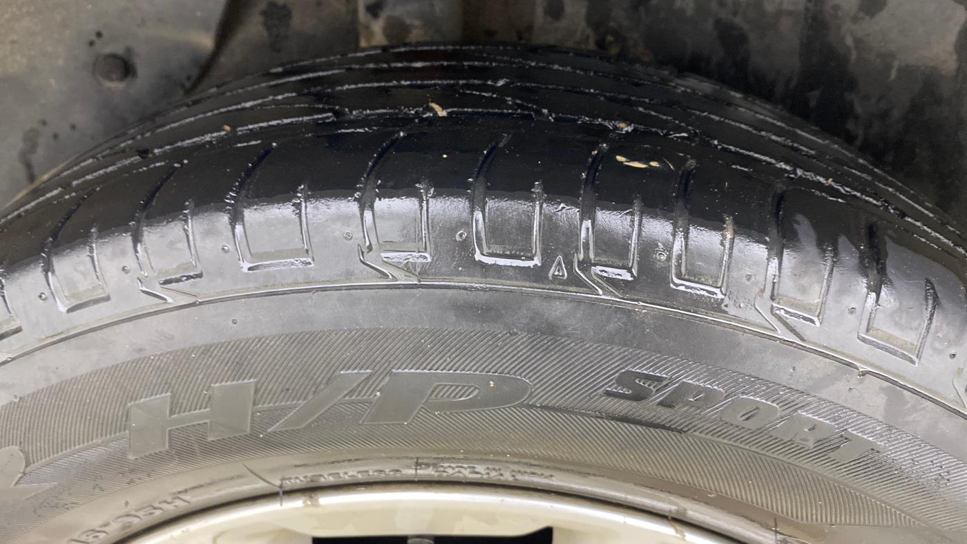 2016 Hyundai Creta SX PLUS 1.6 PETROL, Petrol, Manual, 1,04,127 km, Right Rear Tyre Tread