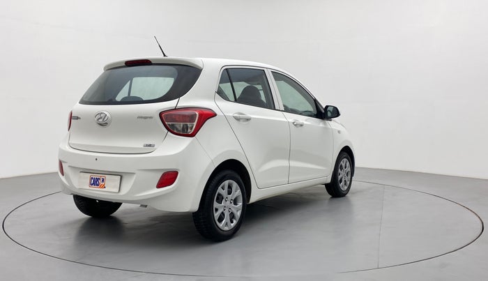 2016 Hyundai Grand i10 MAGNA 1.2 KAPPA VTVT, Petrol, Manual, 70,622 km, Right Back Diagonal