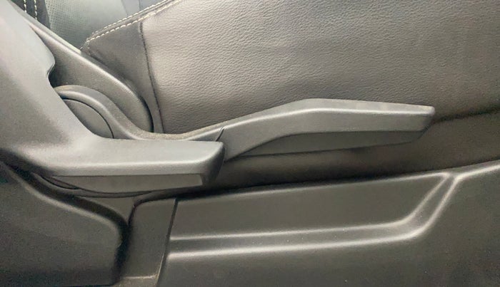 2023 Maruti XL6 ALPHA MT, Petrol, Manual, 23,892 km, Driver Side Adjustment Panel