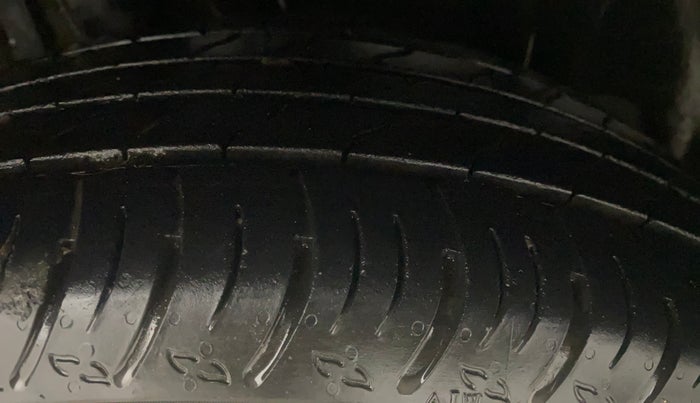 2023 Maruti XL6 ALPHA MT, Petrol, Manual, 23,892 km, Right Rear Tyre Tread