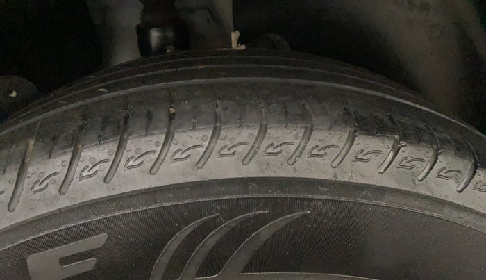 2020 Hyundai Creta E 1.5 DIESEL, Diesel, Manual, 1,01,140 km, Right Rear Tyre Tread