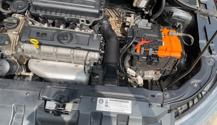 2018 Skoda Rapid STYLE 1.6 MPI, Petrol, Manual, 78,470 km, Engine View - Left