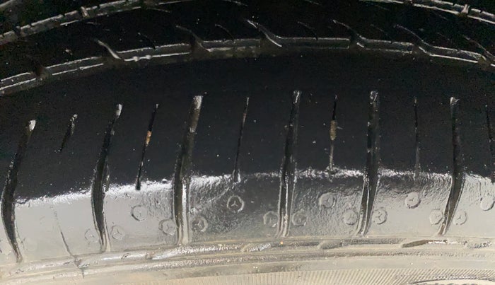 2018 Skoda Rapid STYLE 1.6 MPI, Petrol, Manual, 78,470 km, Left Rear Tyre Tread