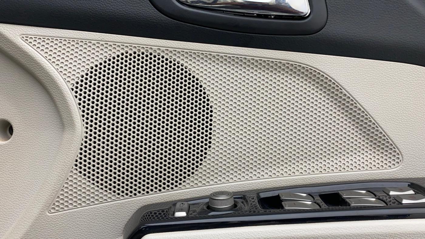 2019 Mahindra XUV300 W8 1.5 DIESEL, Diesel, Manual, 1,28,939 km, Speaker