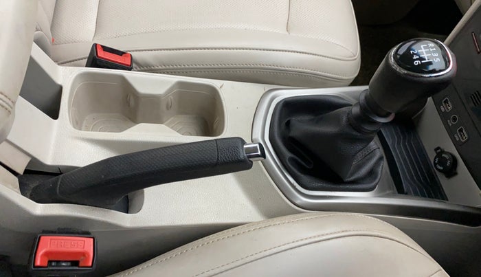 2019 Mahindra XUV300 W8 1.5 DIESEL, Diesel, Manual, 1,28,939 km, Gear Lever