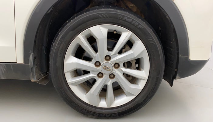 2019 Mahindra XUV300 W8 1.5 DIESEL, Diesel, Manual, 1,28,939 km, Right Front Wheel