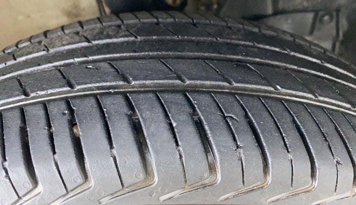 2021 Maruti New Wagon-R LXI CNG 1.0 L, CNG, Manual, 27,267 km, Right Front Tyre Tread