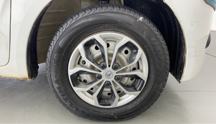 2021 Maruti New Wagon-R LXI CNG 1.0 L, CNG, Manual, 27,267 km, Right Front Wheel