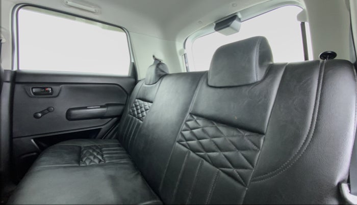 2021 Maruti New Wagon-R LXI CNG 1.0 L, CNG, Manual, 27,267 km, Right Side Rear Door Cabin