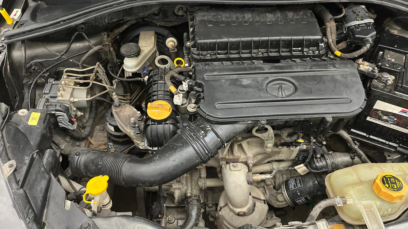 2023 Tata Tiago XM CNG, CNG, Manual, 48,700 km, Engine View - Right