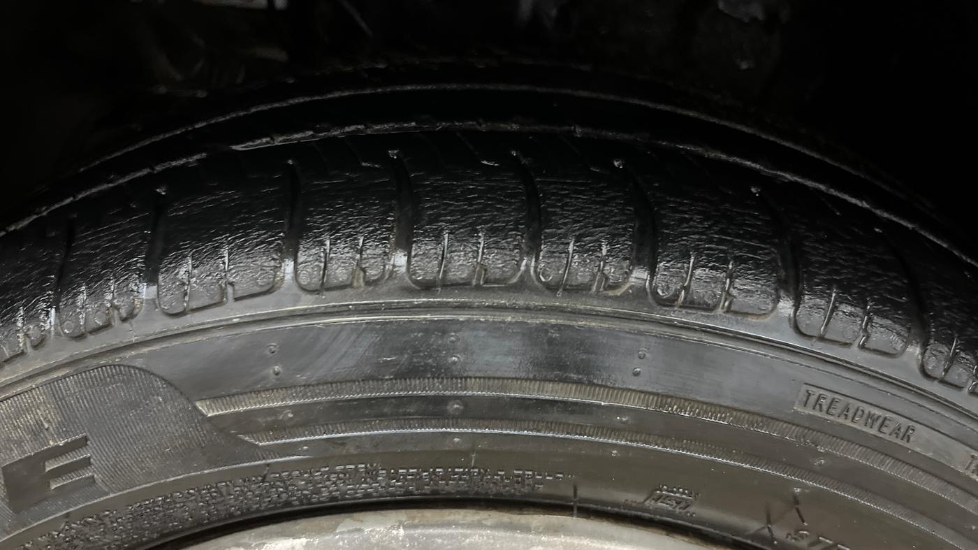 2023 Tata Tiago XM CNG, CNG, Manual, 48,700 km, Left Front Tyre Tread
