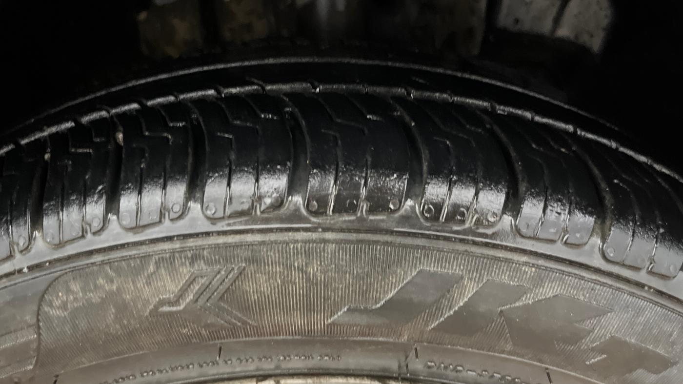 2023 Tata Tiago XM CNG, CNG, Manual, 48,700 km, Right Front Tyre Tread