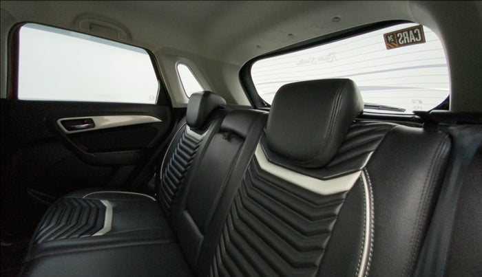 2021 Maruti Vitara Brezza ZXI PLUS DUAL TONE, Petrol, Manual, 28,272 km, Right Side Rear Door Cabin