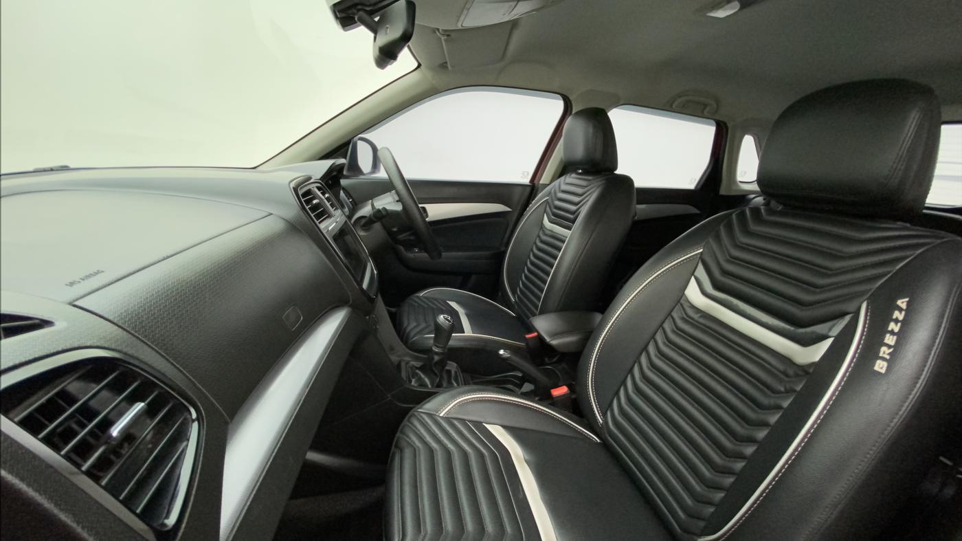 2021 Maruti Vitara Brezza ZXI PLUS DUAL TONE, Petrol, Manual, 28,272 km, Right Side Front Door Cabin