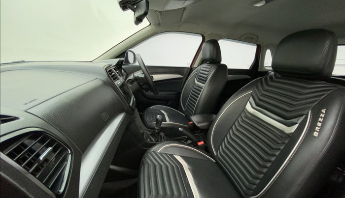 2021 Maruti Vitara Brezza ZXI PLUS DUAL TONE, Petrol, Manual, 28,272 km, Right Side Front Door Cabin