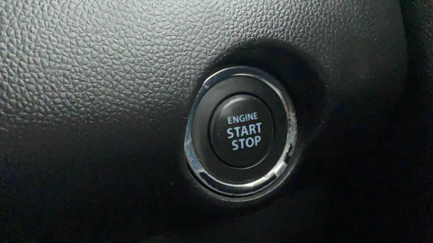 2018 Maruti Swift ZDI AMT, Diesel, Automatic, 1,04,595 km, Keyless Start/ Stop Button