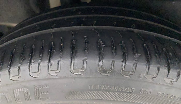 2018 Maruti Swift ZDI AMT, Diesel, Automatic, 1,04,595 km, Right Rear Tyre Tread