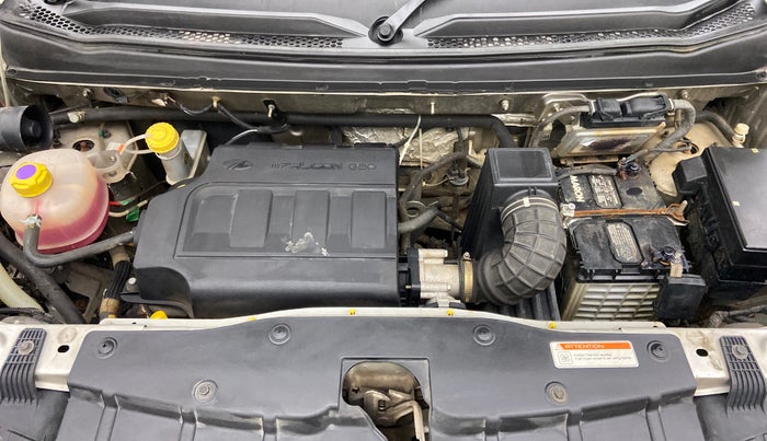 2016 Mahindra Kuv100 K8 6 STR, Petrol, Manual, 53,540 km, Open Bonet