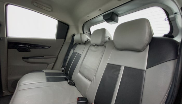 2016 Mahindra Kuv100 K8 6 STR, Petrol, Manual, 53,540 km, Right Side Rear Door Cabin